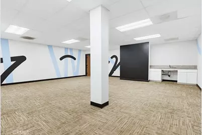 129 W 5th Street, Long Beach, CA 90802 - Photo 13