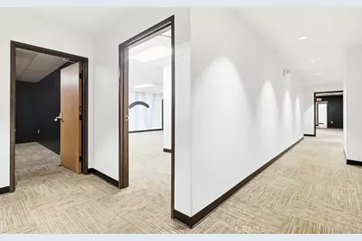129 W 5th Street, Long Beach, CA 90802 - Photo 11