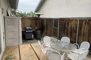 1404 N Tustin, Santa Ana, CA 92705 - Photo 15