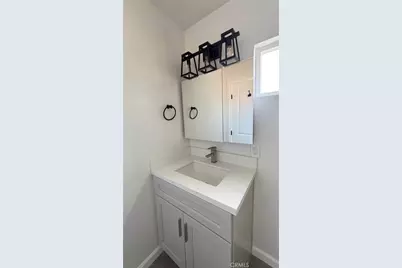 1320 E 48th, Los Angeles, CA 90011 - Photo 5