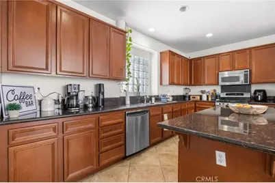14554 Rochester, Chino, CA 91710 - Photo 11