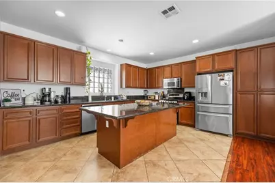 14554 Rochester, Chino, CA 91710 - Photo 9