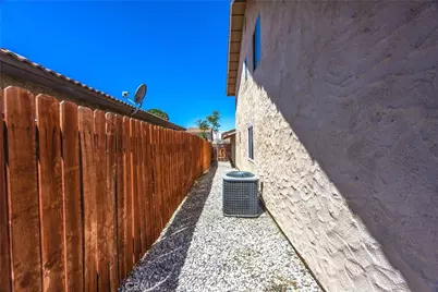 12177 Pluto, Victorville, CA 92392 - Photo 33