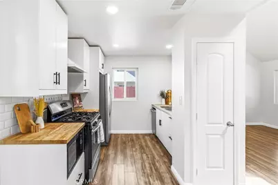 12177 Pluto, Victorville, CA 92392 - Photo 13