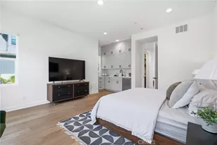 124 Chant, Irvine, CA 92618 - Photo 25