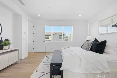 124 Chant, Irvine, CA 92618 - Photo 37