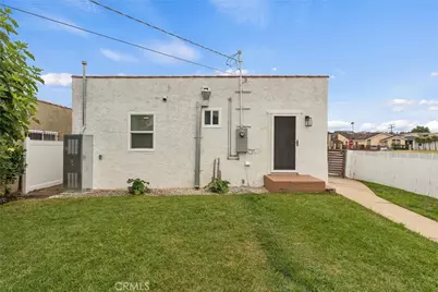1425 W 79th, Los Angeles, CA 90047 - Photo 23