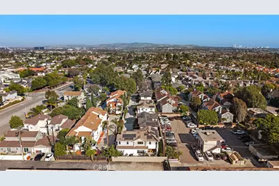 2573 Elden Avenue #D, Costa Mesa, CA 92627 - Photo 35