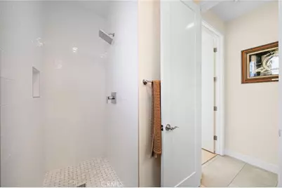 2573 Elden Avenue #D, Costa Mesa, CA 92627 - Photo 19
