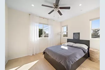 2573 Elden Avenue #D, Costa Mesa, CA 92627 - Photo 27