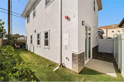 2573 Elden Avenue #D, Costa Mesa, CA 92627 - Photo 35