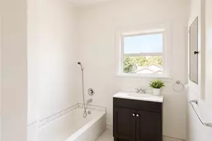 2924 12th #2926 1/2, Los Angeles, CA 90018 - Photo 13