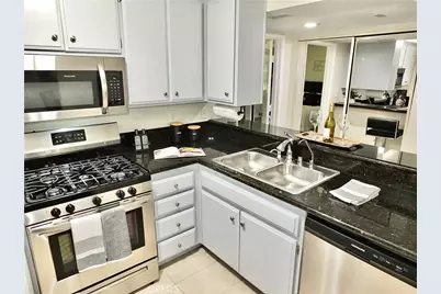 1903 Temple Avenue #127, Signal Hill, CA 90755 - Photo 9