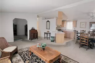 35 Maple Via, Anaheim, CA 92801 - Photo 3
