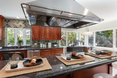 1445 Catalina, Seal Beach, CA 90740 - Photo 13