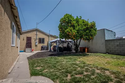 720 E 95th St, Los Angeles, CA 90002 - Photo 17