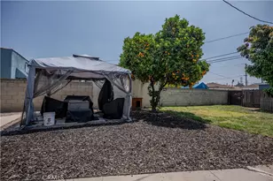 720 E 95th St, Los Angeles, CA 90002 - Photo 13
