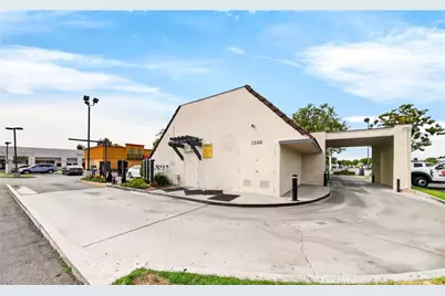 1248 E 17th, Santa Ana, CA 92701 - Photo 5