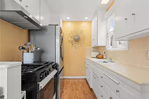 3042 E 3rd St, Long Beach, CA 90814 - Photo 9