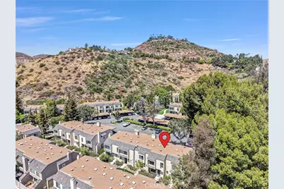307 N Singingwood #8, Orange, CA 92869 - Photo 3