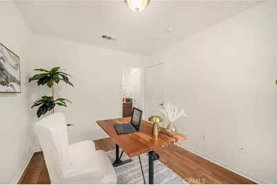 118 N Orange Avenue, Brea, CA 92821 - Photo 9