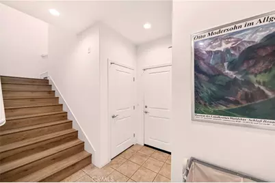 240 Mayfair, Irvine, CA 92620 - Photo 9