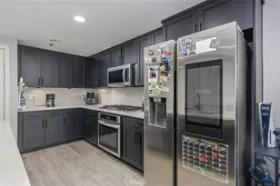 411 W Seaside Wy, Long Beach, CA 90802 - Photo 9