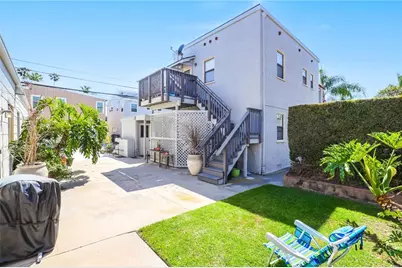 114 4th Street, Seal Beach, CA 90740 - Photo 11