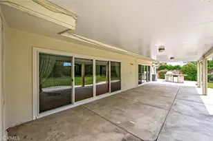 22430 Collins St, Woodland Hills, CA 91367 - Photo 63