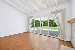 22430 Collins St, Woodland Hills, CA 91367 - Photo 21
