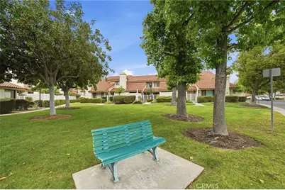 22810 Chardonnay #2, Diamond Bar, CA 91765 - Photo 31