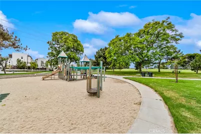 1200 Las Arenas, Costa Mesa, CA 92627 - Photo 33