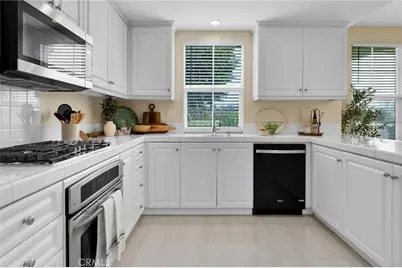 56 Glenalmond, Ladera Ranch, CA 92694 - Photo 17