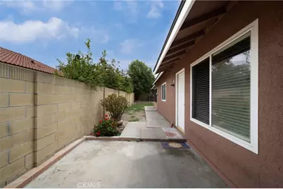 3313 S South Lowell St, Santa Ana, CA 92707 - Photo 3