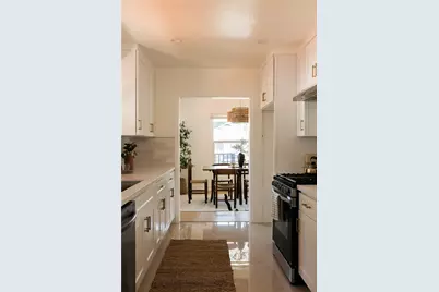 6417 La Riba Way, Los Angeles, CA 90042 - Photo 13