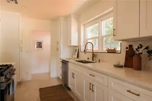 6417 La Riba Way, Los Angeles, CA 90042 - Photo 15