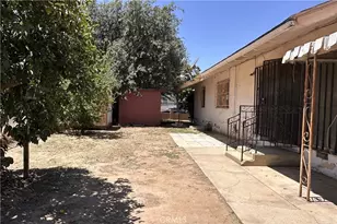 1020 W 10th St, Corona, CA 92882 - Photo 25