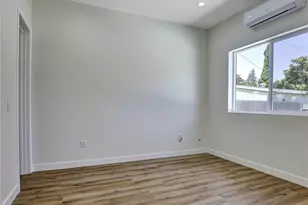 1050 W Chestnut Ave, Santa Ana, CA 92703 - Photo 43