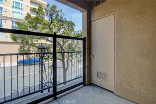 2220 Watermarke Pl, Irvine, CA 92612 - Photo 25