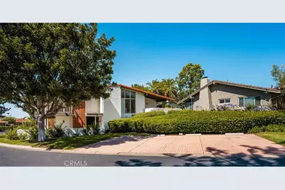 2108 Vista Entrada, Newport Beach, CA 92660 - Photo 51
