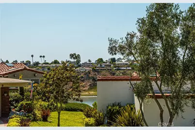 2108 Vista Entrada, Newport Beach, CA 92660 - Photo 17