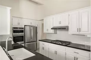 2108 Vista Entrada, Newport Beach, CA 92660 - Photo 27