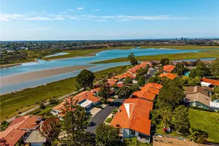 2108 Vista Entrada, Newport Beach, CA 92660 - Photo 5