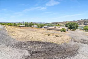 17480 Bromley, Lake Elsinore, CA 92530 - Photo 37
