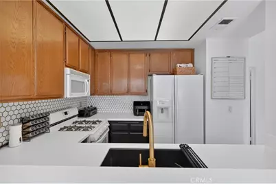 16211 Downey Ave. #65, Paramount, CA 90723 - Photo 13