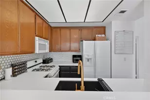 16211 Downey Ave, Paramount, CA 90723 - Photo 13