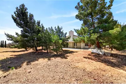 9770 Sunny Vista, Phelan, CA 92371 - Photo 43