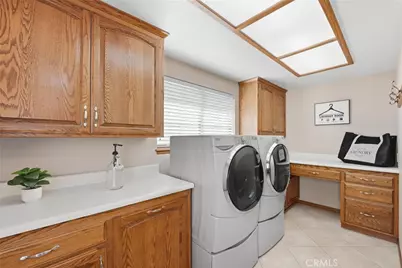 9434 Jefferson, Bellflower, CA 90706 - Photo 27