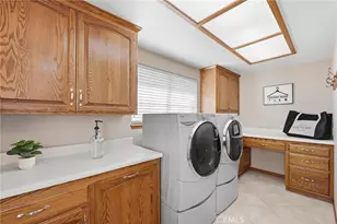 9434 Jefferson, Bellflower, CA 90706 - Photo 27