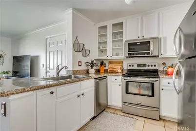 1010 La Terraza #206, Corona, CA 92879 - Photo 5
